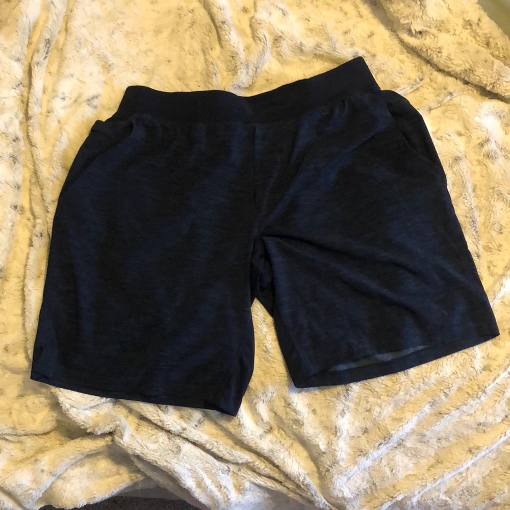 Lululemon men’s shorts 7” linerless